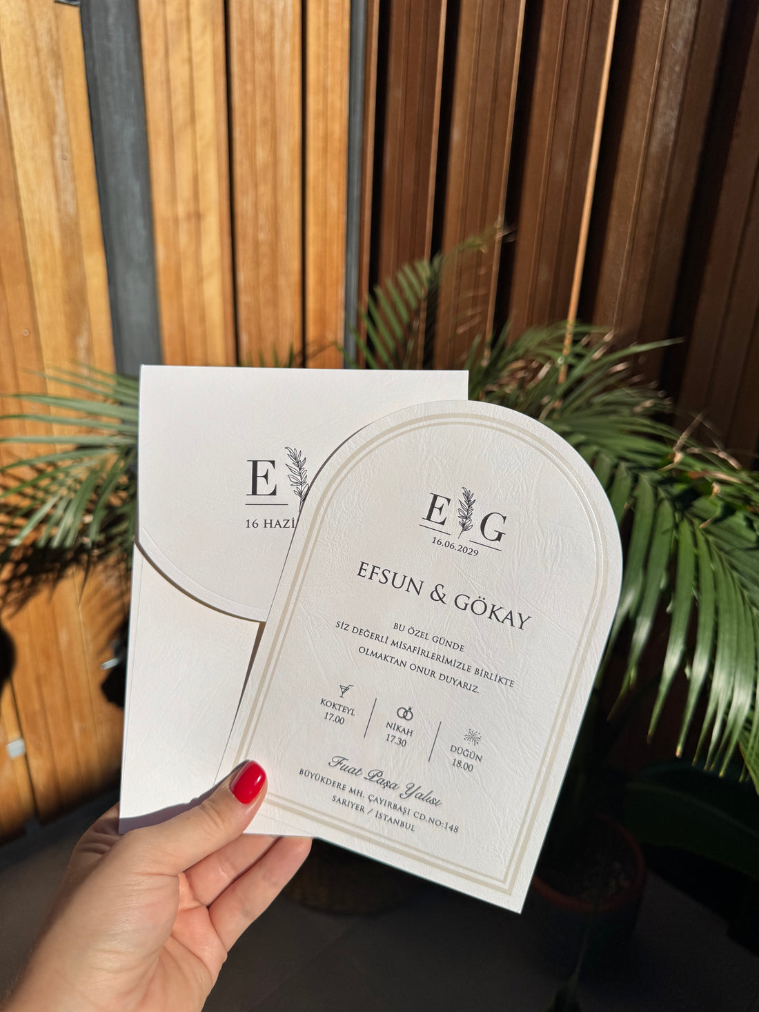 Pearl Detail White Classic Wedding Invitation