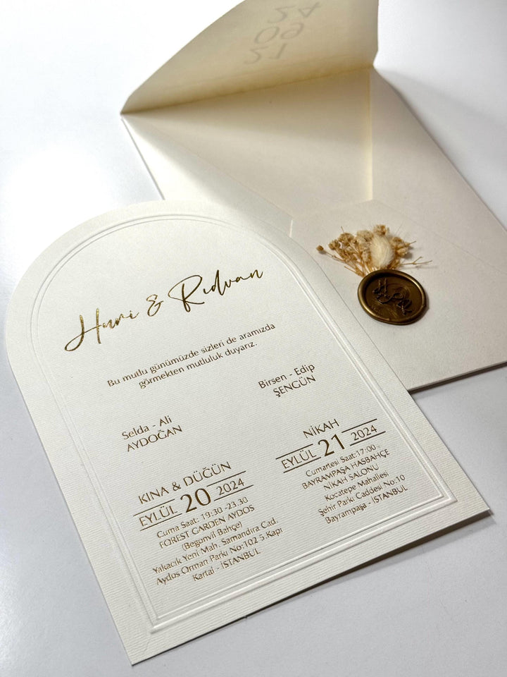 Floral Wedding Invitation with Stamp | Elegant Wedding Card | Classic Flower Invite | Custom Wedding Invitation | Sealed Floral İnvitation