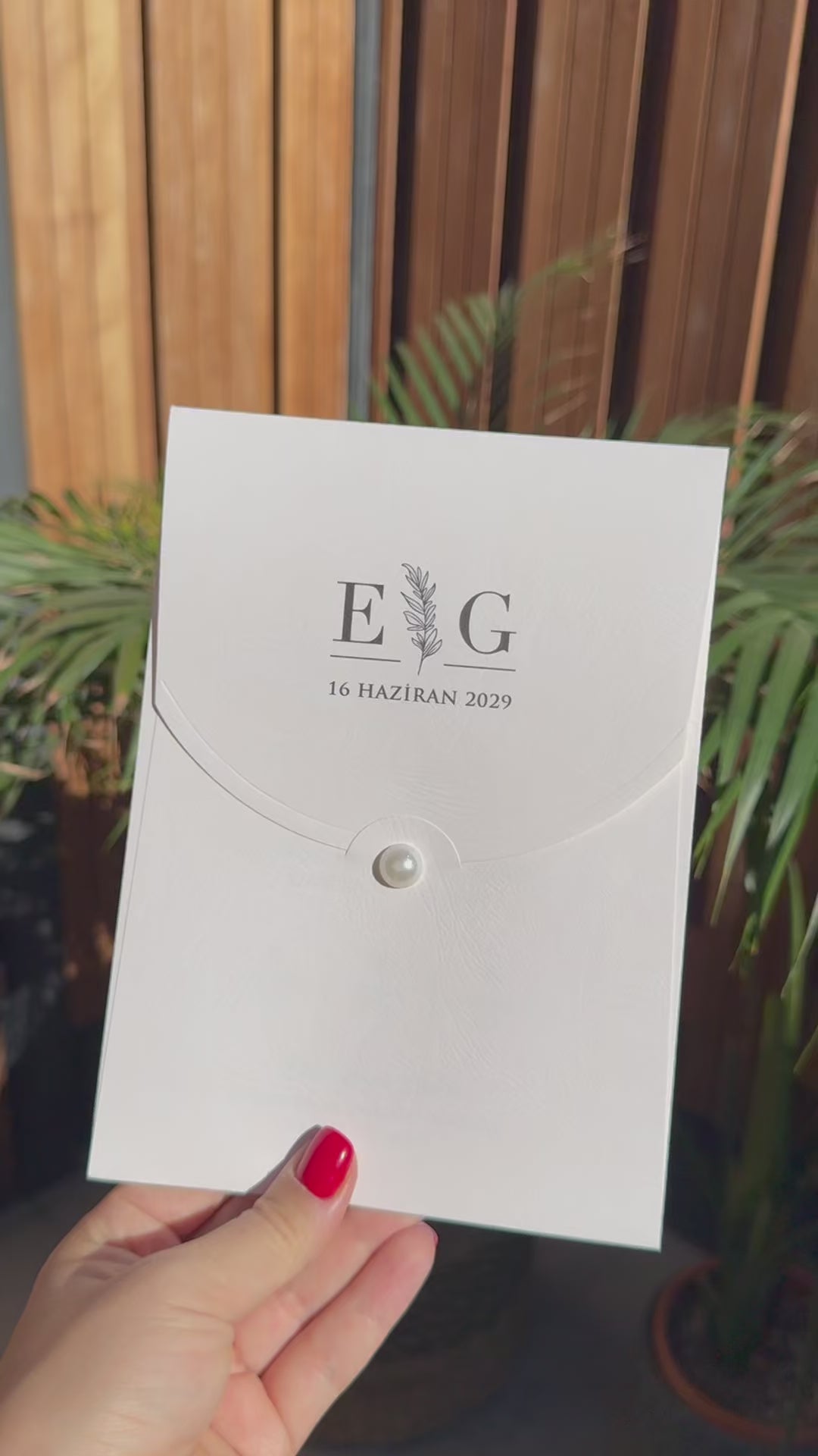 Pearl Detail White Classic Wedding Invitation